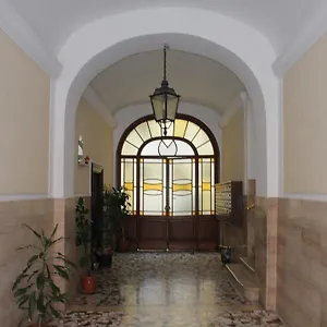 https://candia-inn.it-romehotels.com