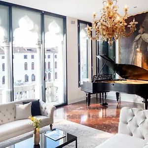 https://palazzetto-foscari.hotelslidodijesolo.com